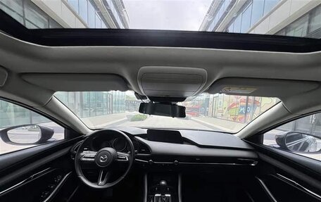 Mazda 3, 2022 год, 1 430 000 рублей, 15 фотография