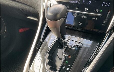Toyota Harrier, 2018 год, 2 052 911 рублей, 27 фотография