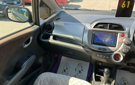 Honda Fit III, 2012 год, 909 000 рублей, 17 фотография