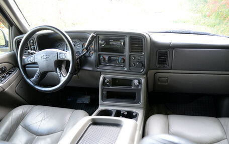Chevrolet Tahoe II, 2004 год, 1 430 000 рублей, 9 фотография