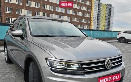 Volkswagen Tiguan II, 2017 год, 2 495 000 рублей, 2 фотография