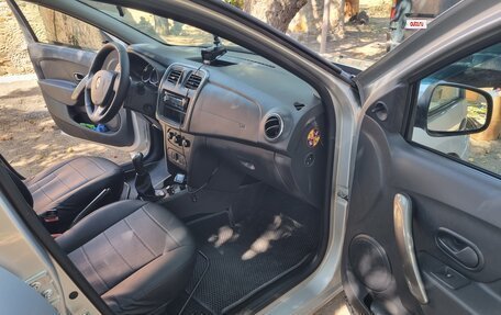 Renault Logan II, 2014 год, 670 000 рублей, 15 фотография
