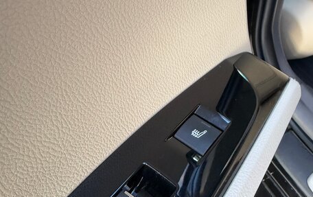 Toyota Camry, 2021 год, 3 100 000 рублей, 13 фотография