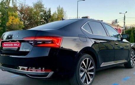 Skoda Superb III рестайлинг, 2025 год, 3 300 000 рублей, 4 фотография