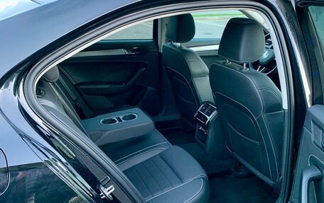 Skoda Superb III рестайлинг, 2025 год, 3 300 000 рублей, 16 фотография