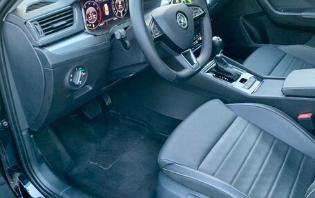 Skoda Superb III рестайлинг, 2025 год, 3 300 000 рублей, 13 фотография