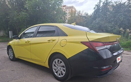 Hyundai Elantra, 2021 год, 1 350 000 рублей, 3 фотография