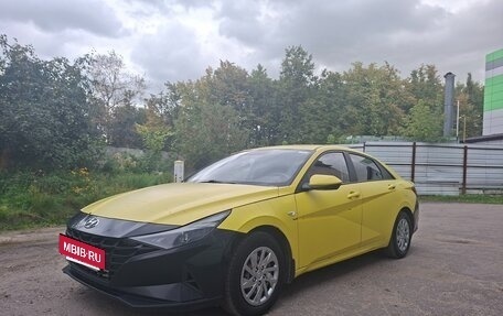 Hyundai Elantra, 2021 год, 1 350 000 рублей, 5 фотография