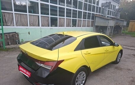 Hyundai Elantra, 2021 год, 1 350 000 рублей, 2 фотография