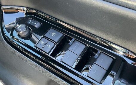 Toyota Noah III, 2021 год, 2 231 000 рублей, 24 фотография