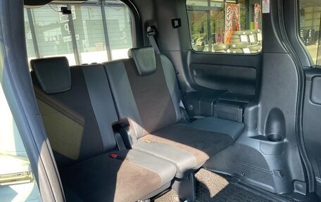 Toyota Noah III, 2021 год, 2 231 000 рублей, 38 фотография