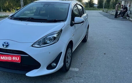 Toyota Aqua I, 2017 год, 950 000 рублей, 4 фотография