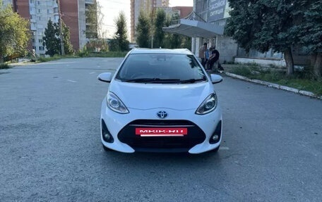 Toyota Aqua I, 2017 год, 950 000 рублей, 3 фотография