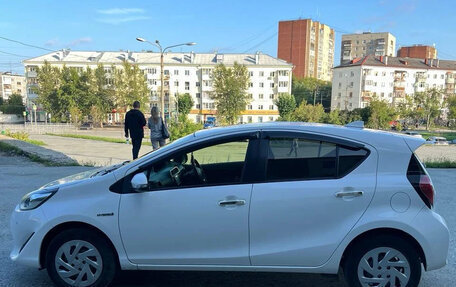 Toyota Aqua I, 2017 год, 950 000 рублей, 13 фотография