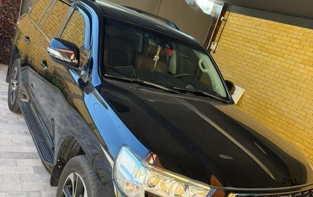 Toyota Land Cruiser 200, 2015 год, 4 250 000 рублей, 2 фотография