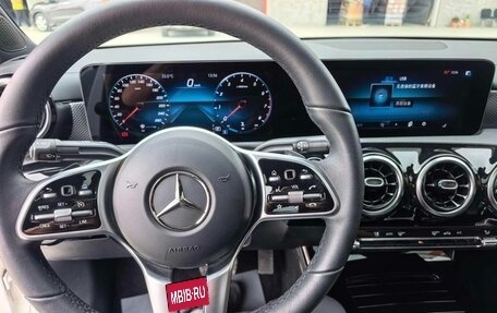 Mercedes-Benz A-Класс, 2022 год, 1 490 000 рублей, 15 фотография