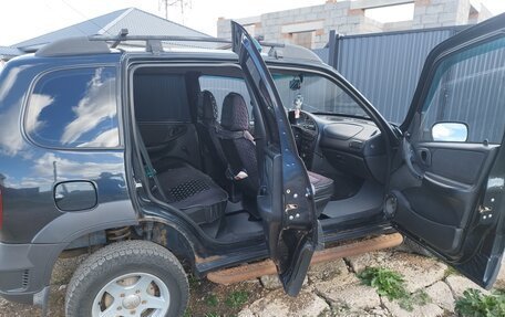 Chevrolet Niva I рестайлинг, 2011 год, 350 000 рублей, 3 фотография
