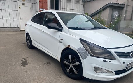 Hyundai Solaris II рестайлинг, 2015 год, 550 000 рублей, 11 фотография