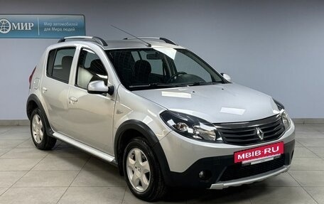 Renault Sandero I, 2014 год, 799 000 рублей, 3 фотография