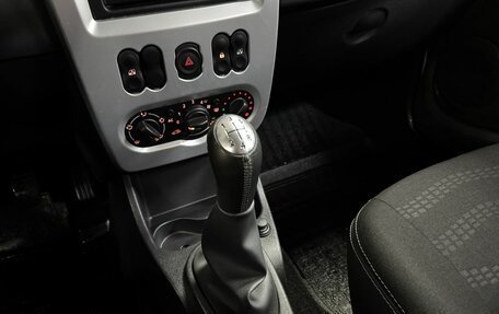 Renault Sandero I, 2014 год, 799 000 рублей, 20 фотография
