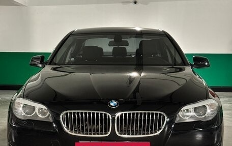 BMW 5 серия, 2011 год, 1 467 000 рублей, 2 фотография