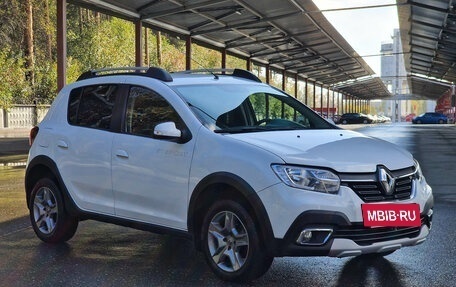 Renault Sandero II рестайлинг, 2019 год, 919 000 рублей, 2 фотография