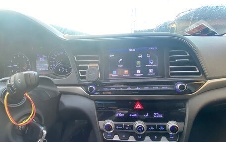 Hyundai Elantra VI рестайлинг, 2019 год, 1 145 000 рублей, 2 фотография