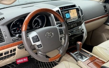Toyota Land Cruiser 200, 2015 год, 4 900 000 рублей, 12 фотография