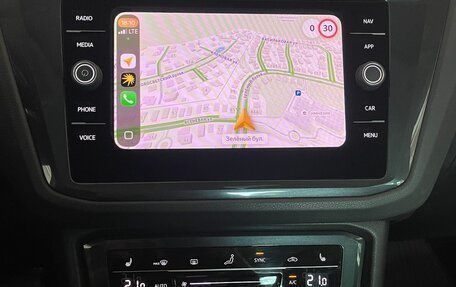 Volkswagen Tiguan II, 2020 год, 3 600 000 рублей, 11 фотография