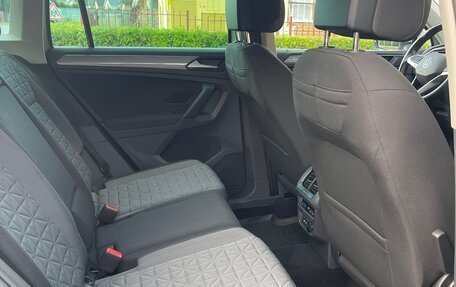 Volkswagen Tiguan II, 2020 год, 3 600 000 рублей, 20 фотография