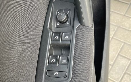 Volkswagen Tiguan II, 2020 год, 3 600 000 рублей, 22 фотография