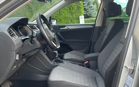 Volkswagen Tiguan II, 2020 год, 3 600 000 рублей, 24 фотография