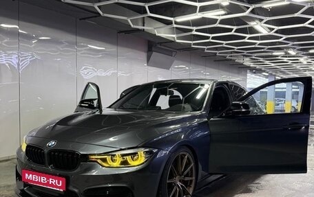 BMW 3 серия, 2018 год, 2 350 000 рублей, 2 фотография