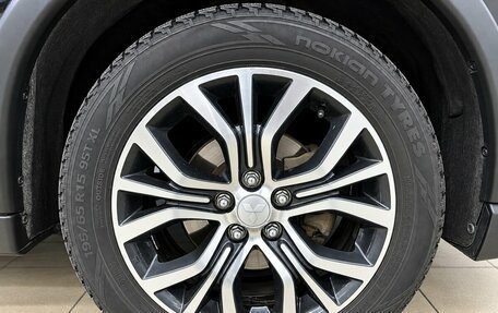 Mitsubishi Outlander III рестайлинг 3, 2017 год, 1 780 000 рублей, 18 фотография