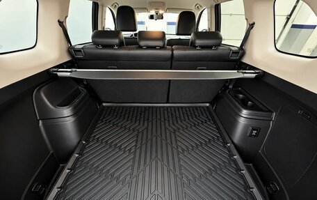 Mitsubishi Outlander III рестайлинг 3, 2017 год, 1 780 000 рублей, 16 фотография