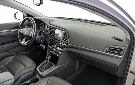 Hyundai Elantra VI рестайлинг, 2020 год, 1 550 000 рублей, 11 фотография