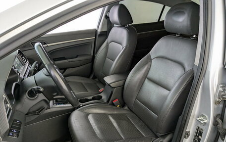 Hyundai Elantra VI рестайлинг, 2020 год, 1 550 000 рублей, 20 фотография