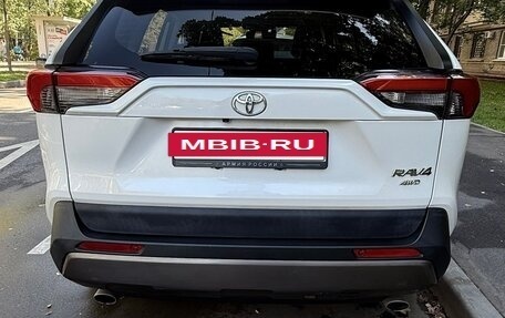 Toyota RAV4, 2020 год, 3 150 000 рублей, 2 фотография