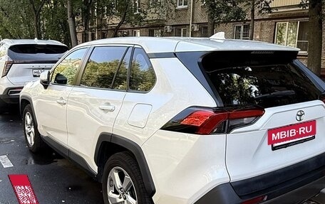 Toyota RAV4, 2020 год, 3 150 000 рублей, 5 фотография