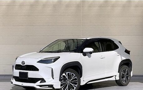 Toyota Yaris Cross, 2023 год, 1 568 000 рублей, 4 фотография