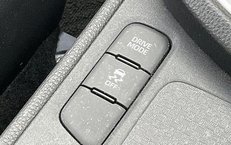 Toyota Yaris Cross, 2023 год, 1 568 000 рублей, 20 фотография