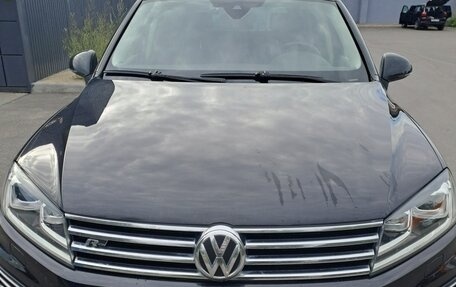 Volkswagen Touareg III, 2017 год, 3 300 000 рублей, 1 фотография