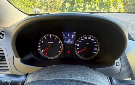 Hyundai Solaris II рестайлинг, 2013 год, 750 000 рублей, 5 фотография