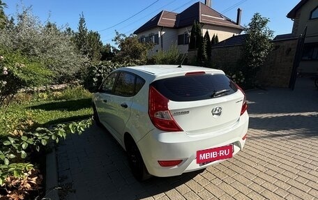 Hyundai Solaris II рестайлинг, 2013 год, 750 000 рублей, 3 фотография