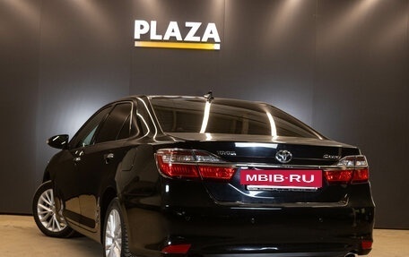 Toyota Camry, 2015 год, 1 768 000 рублей, 3 фотография