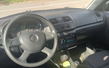 Skoda Fabia II, 2013 год, 810 000 рублей, 14 фотография