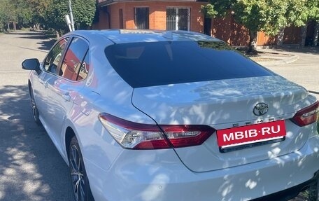 Toyota Camry, 2021 год, 3 325 000 рублей, 7 фотография