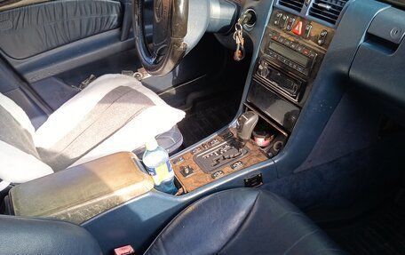 Mercedes-Benz E-Класс, 1996 год, 634 000 рублей, 4 фотография