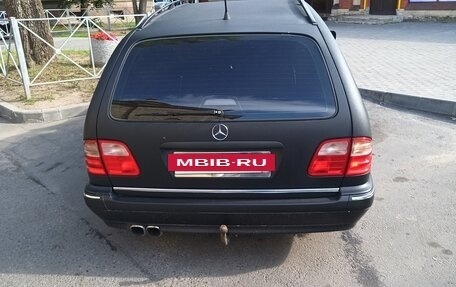 Mercedes-Benz E-Класс, 1996 год, 634 000 рублей, 3 фотография
