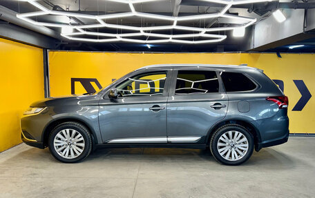 Mitsubishi Outlander III рестайлинг 3, 2019 год, 2 149 000 рублей, 5 фотография